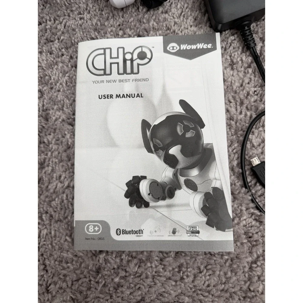 WowWee Chip Robot Toy Dog Complete Set With Accessories Your New Best Friend